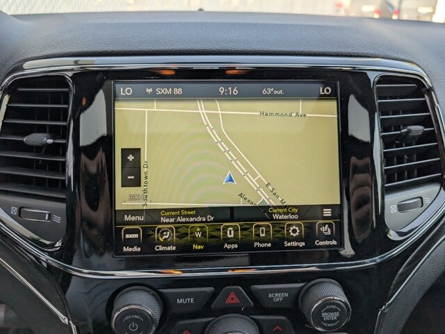 2021 Jeep Grand Cherokee Limited photo 4