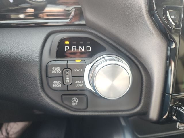 2026 RAM 1500 Laramie - Photo 14