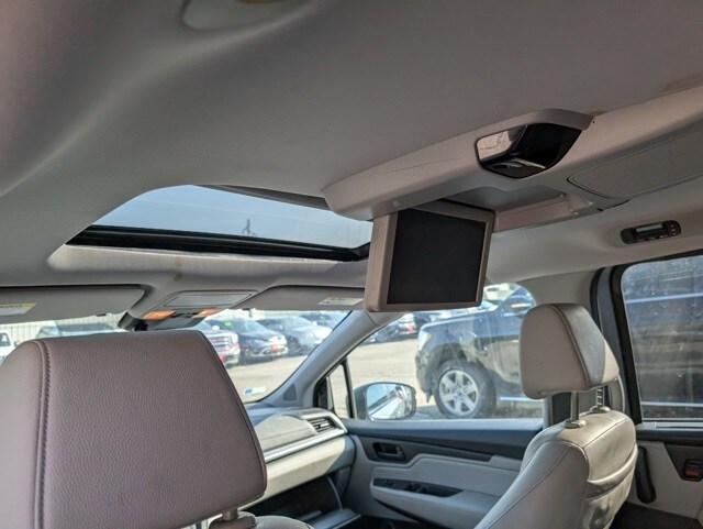 2019 Honda Odyssey EX-L photo 2