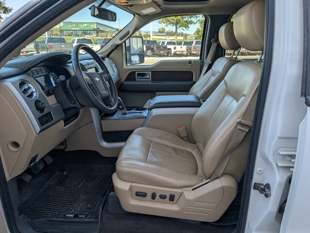 2014 Ford F-150 Lariat photo 2