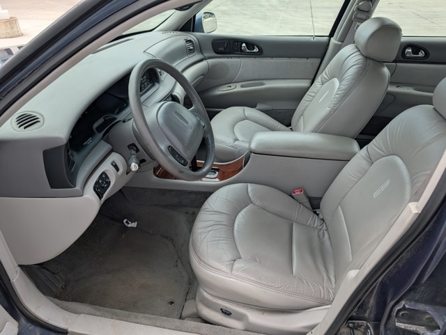 Used 1997 Lincoln Continental Base with VIN 1LNLM97V9VY645984 for sale in Waterloo, IA