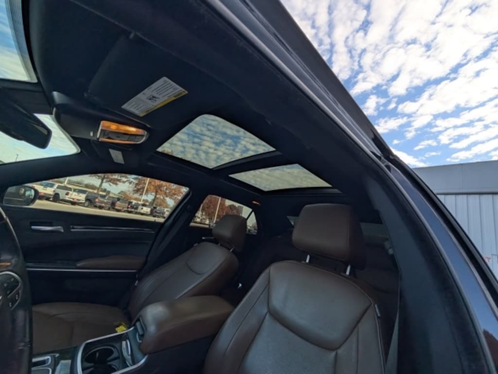 Used 2018 Chrysler 300 Limited Sedan