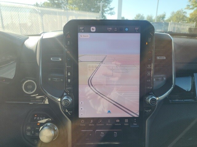 2025 Ram 1500 Laramie photo 4