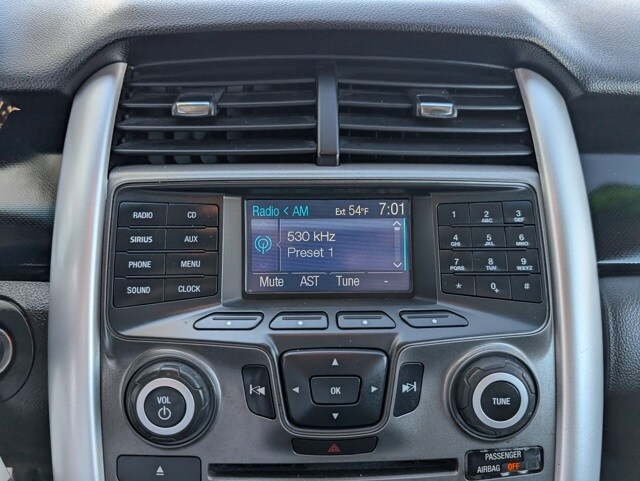 2013 Ford Edge SE photo 2