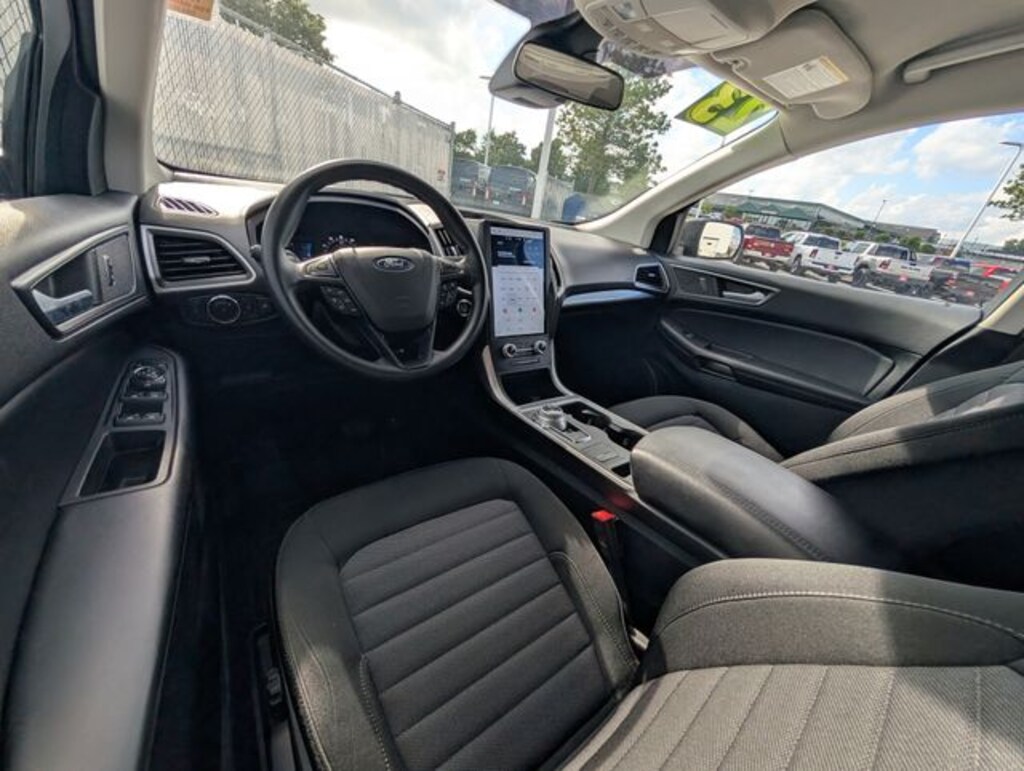 Used 2023 Ford Edge SE SUV