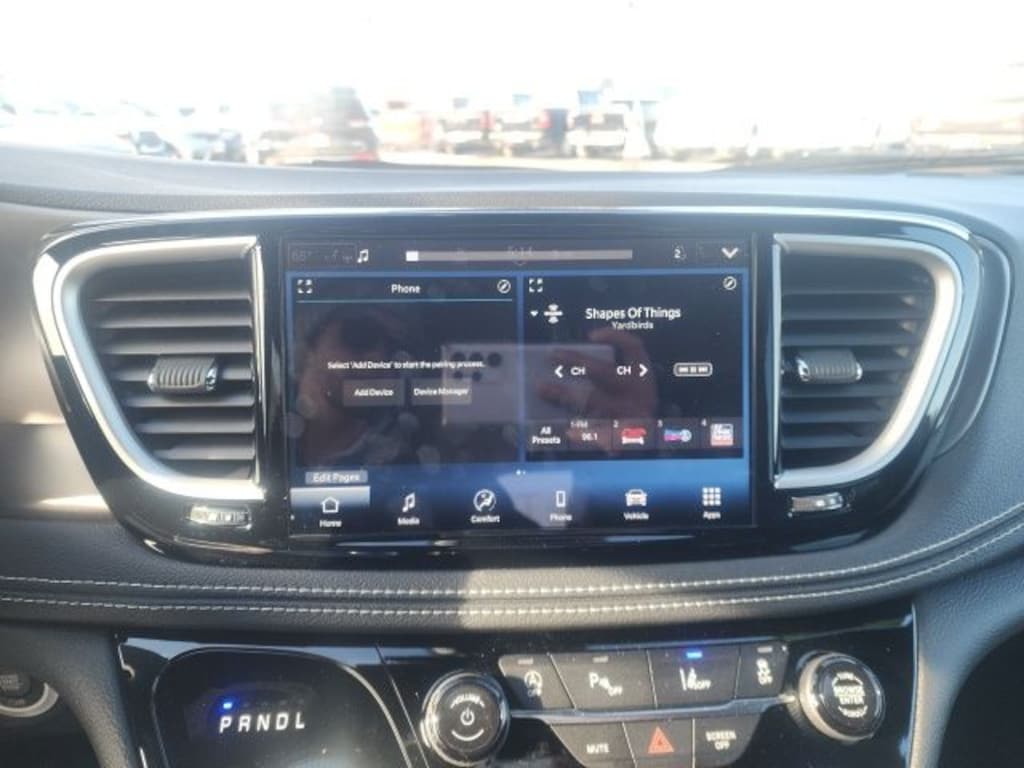 New 2026 Chrysler Pacifica Select Passenger Van