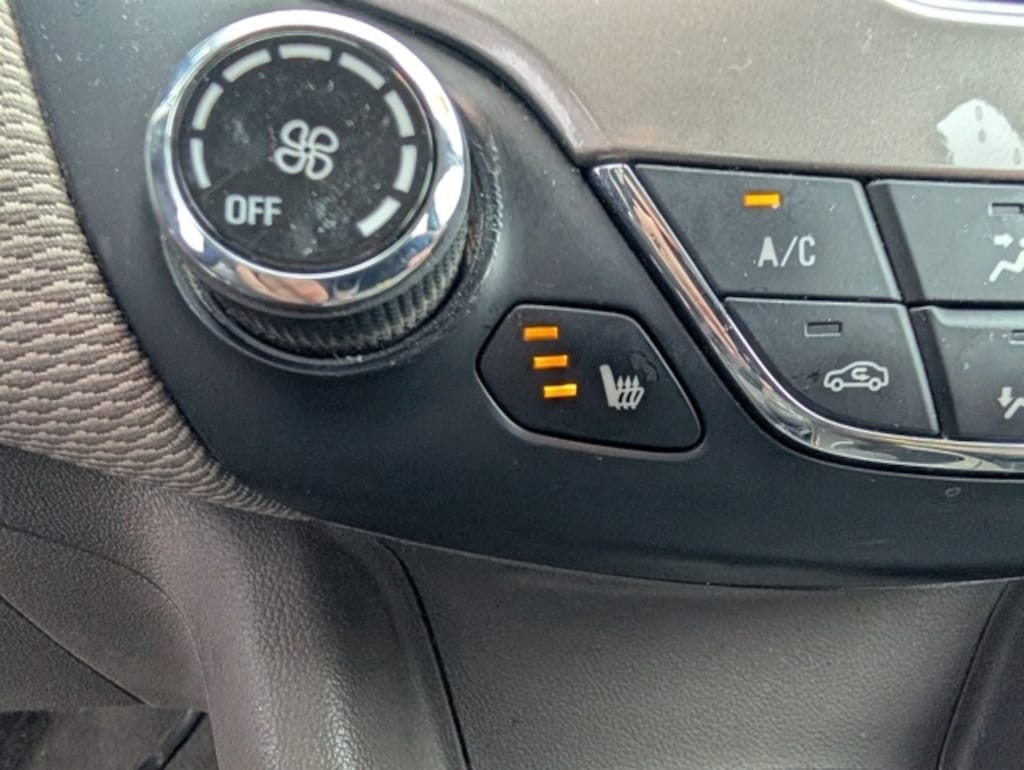 Used 2018 Chevrolet Cruze LT Sedan