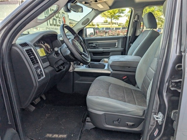 2016 Ram 1500 Big Horn photo 2