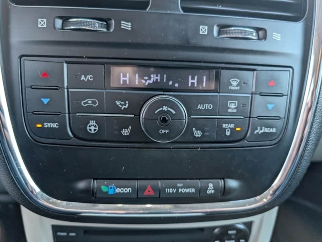 Used 2012 Chrysler Town & Country Touring-L Minivan/Van