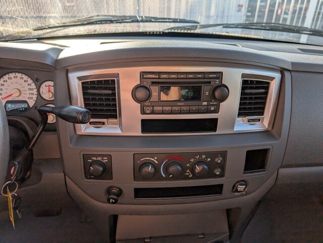 2007 Dodge Ram SLT photo 3