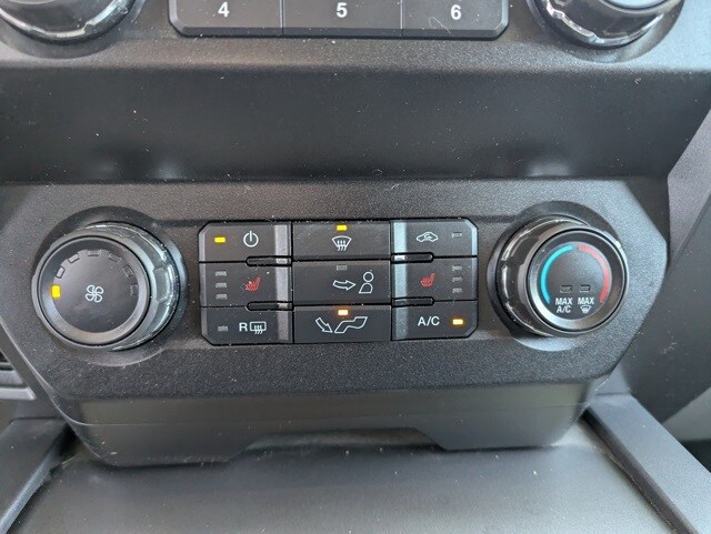 2019 Ford F-150 XLT photo 3