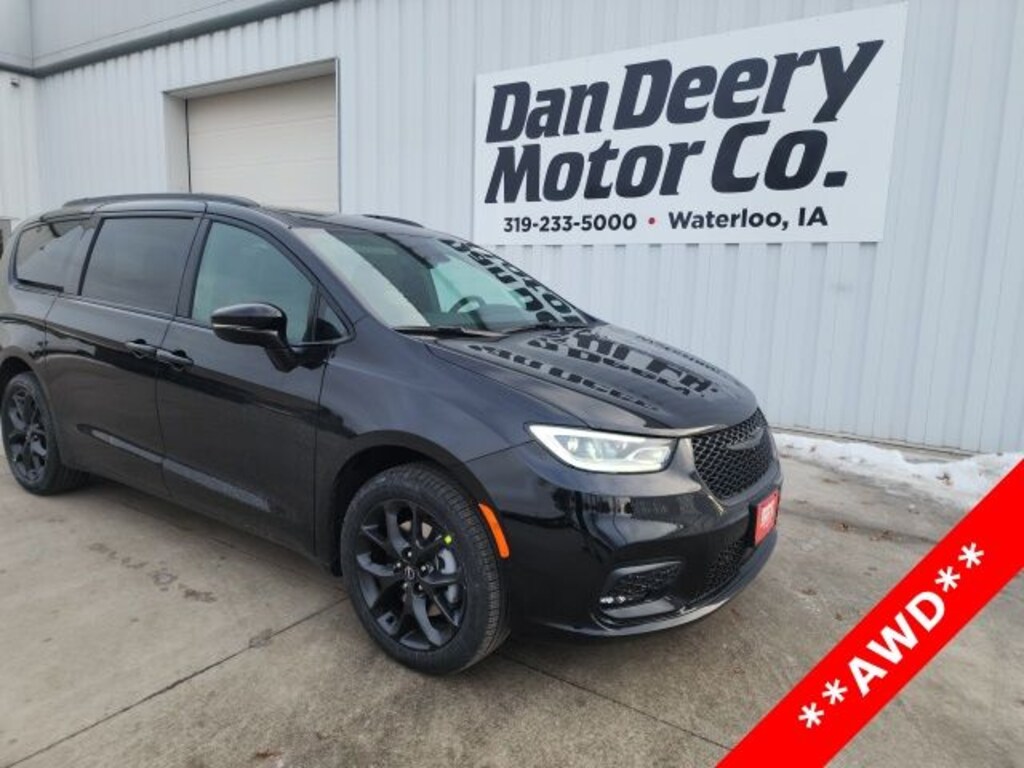 New 2026 Chrysler Pacifica Select Passenger Van