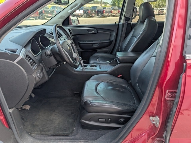 Used 2012 Chevrolet Traverse 2LT with VIN 1GNKRJED1CJ286902 for sale in Waterloo, IA