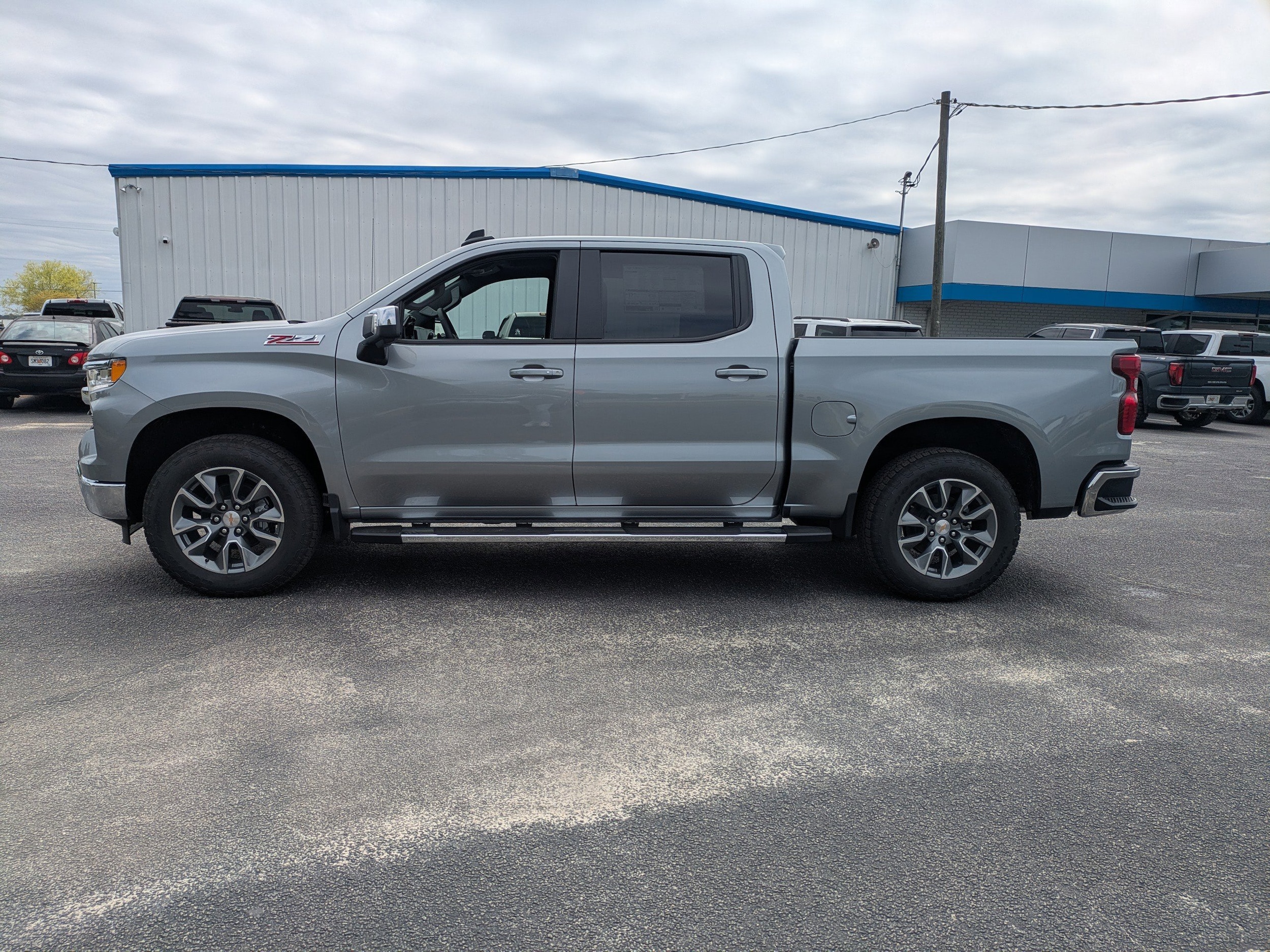2026 Chevrolet Silverado 1500 LT - Photo 7