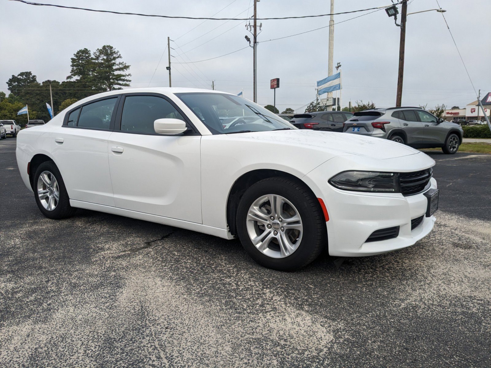 Used 2022 Dodge Charger SXT with VIN 2C3CDXBG8NH207926 for sale in Metter, GA