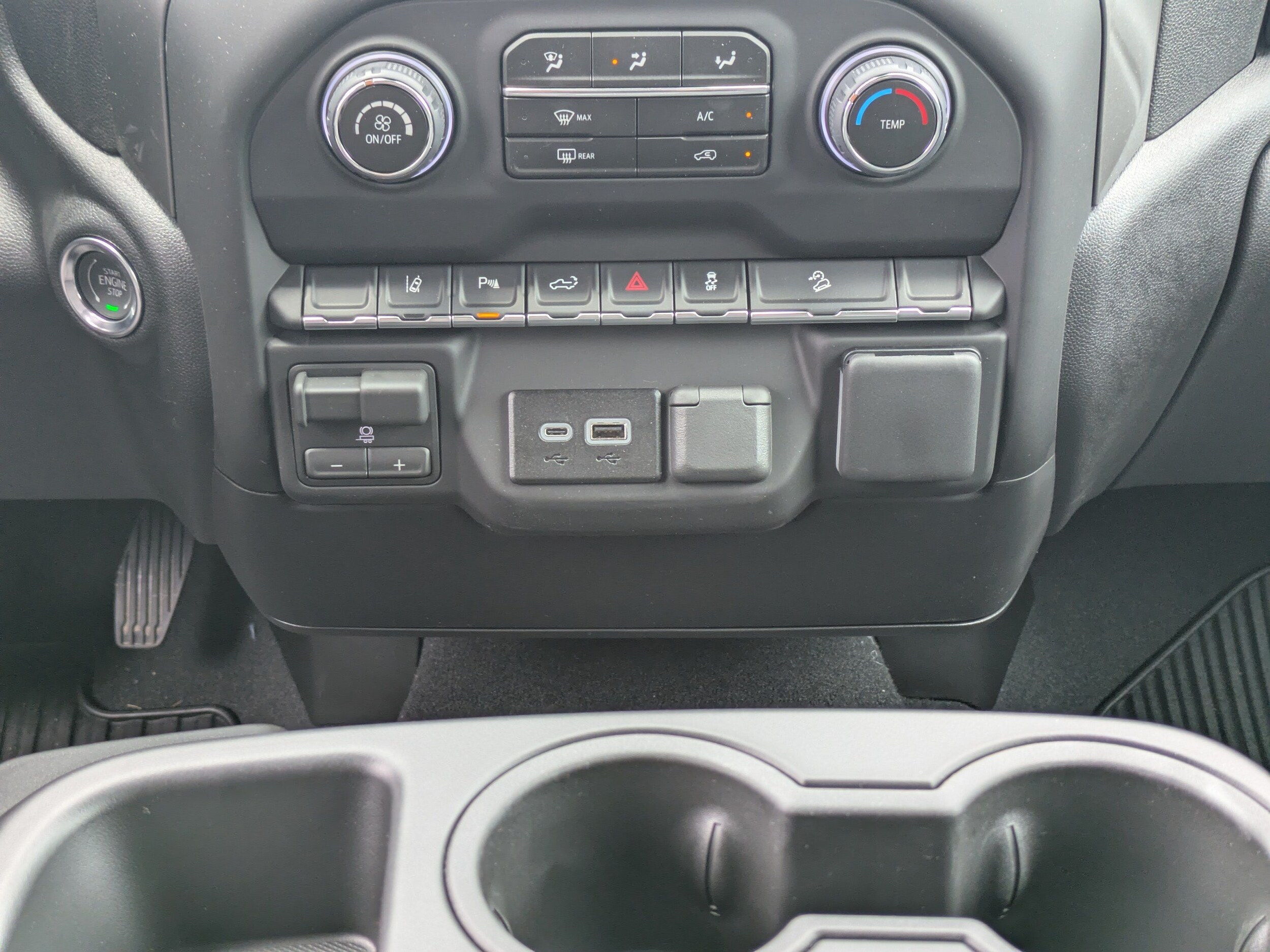 2026 Chevrolet Silverado 2500 HD Custom - Photo 19