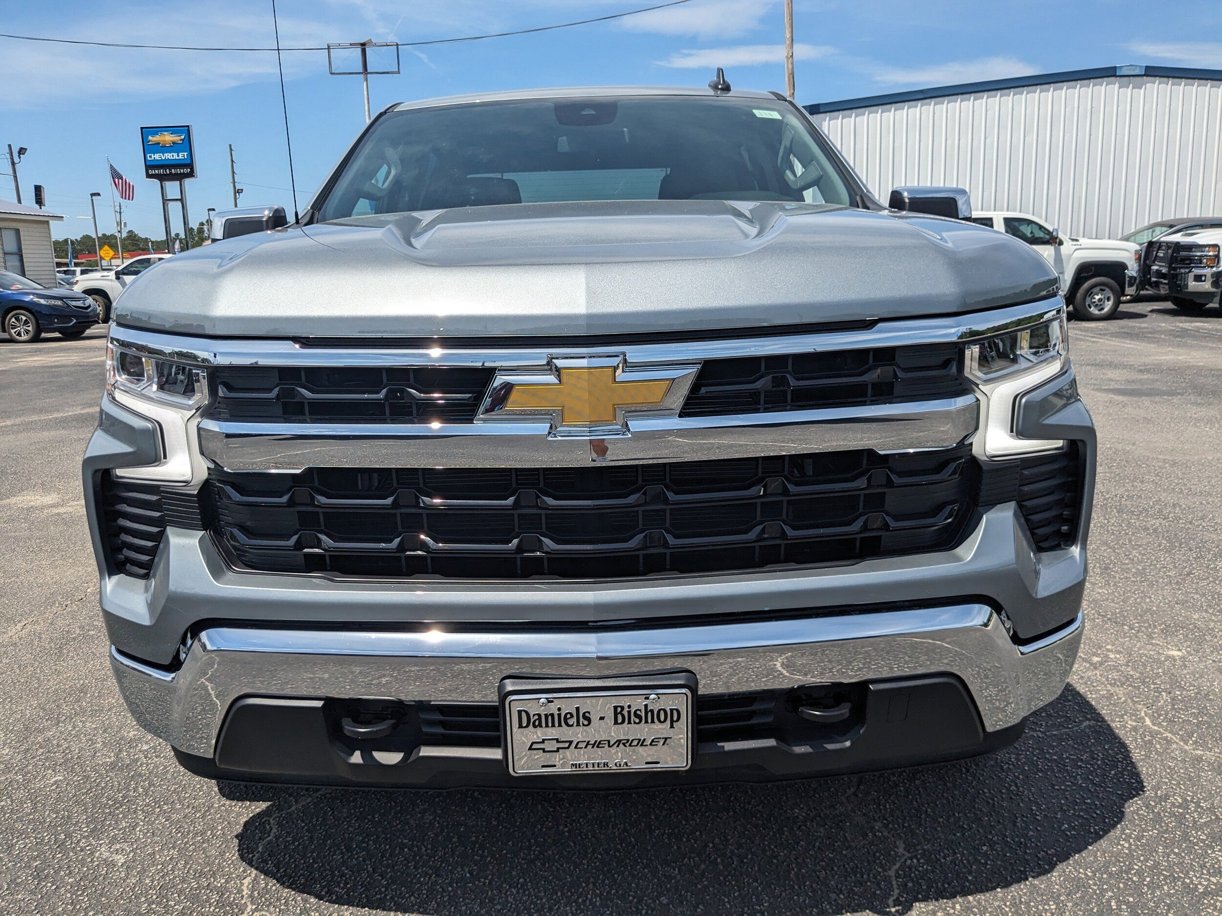 2025 Chevrolet Silverado 1500 LT - Photo 9