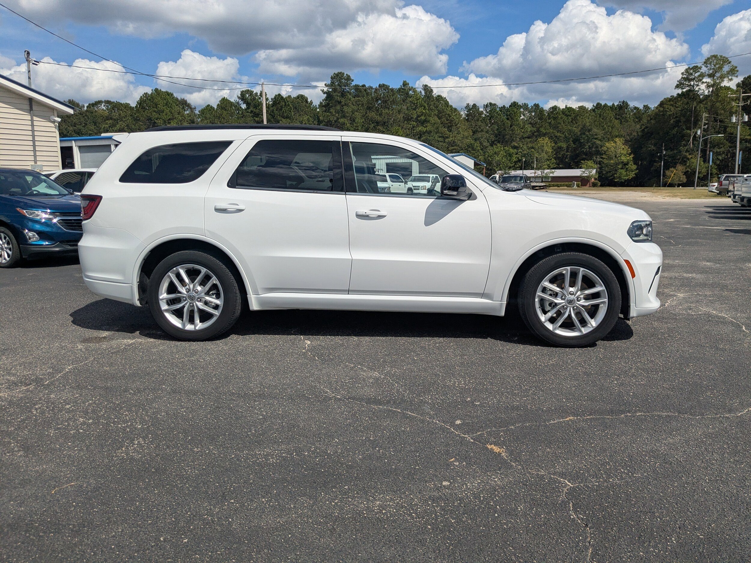 2023 Dodge Durango GT Plus photo 3