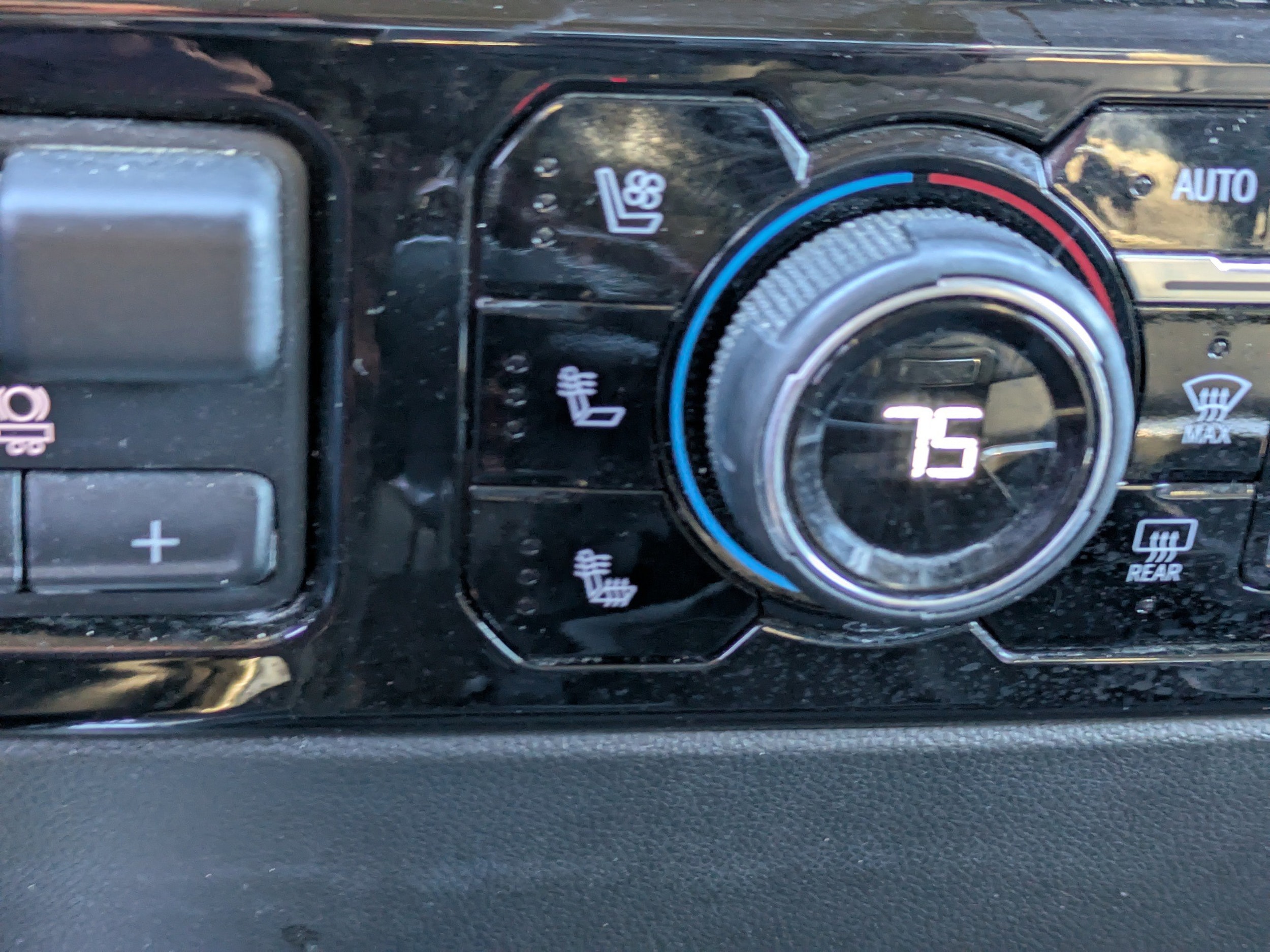 2023 Chevrolet Silverado 1500 LTZ - Photo 23