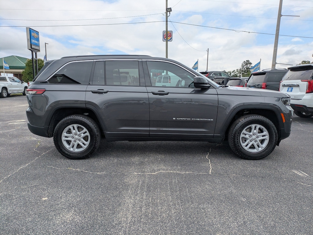 Used 2025 Jeep Grand Cherokee Laredo