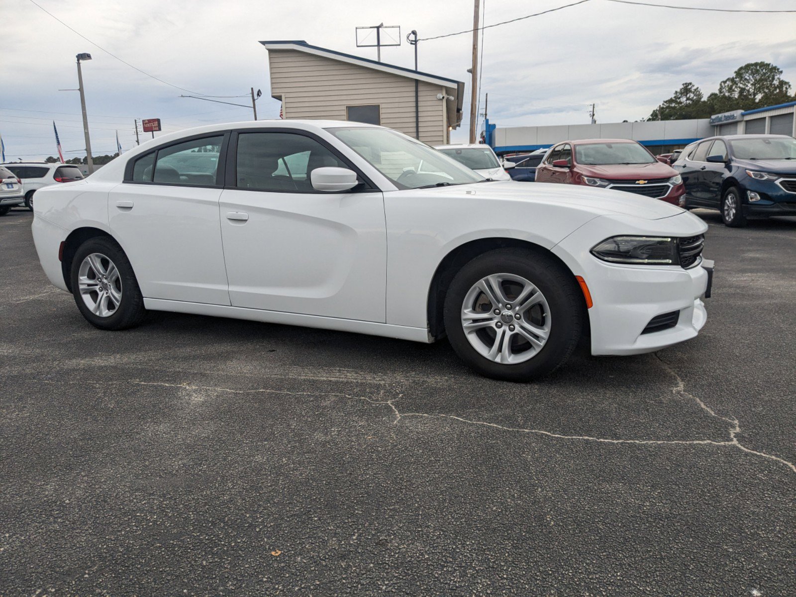 Used 2022 Dodge Charger SXT with VIN 2C3CDXBG0NH197537 for sale in Metter, GA