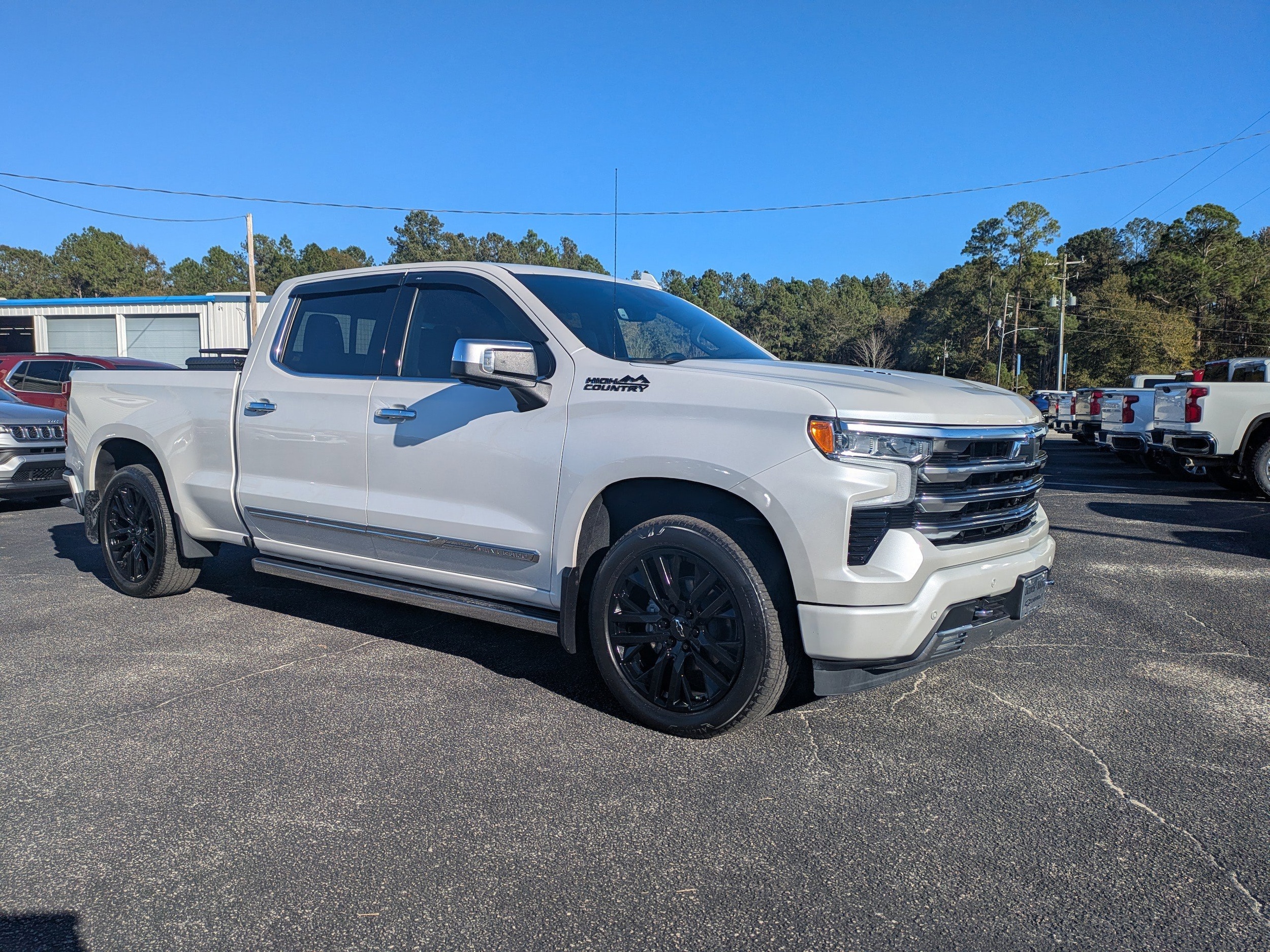 2023 Chevrolet Silverado 1500 High Country's photo