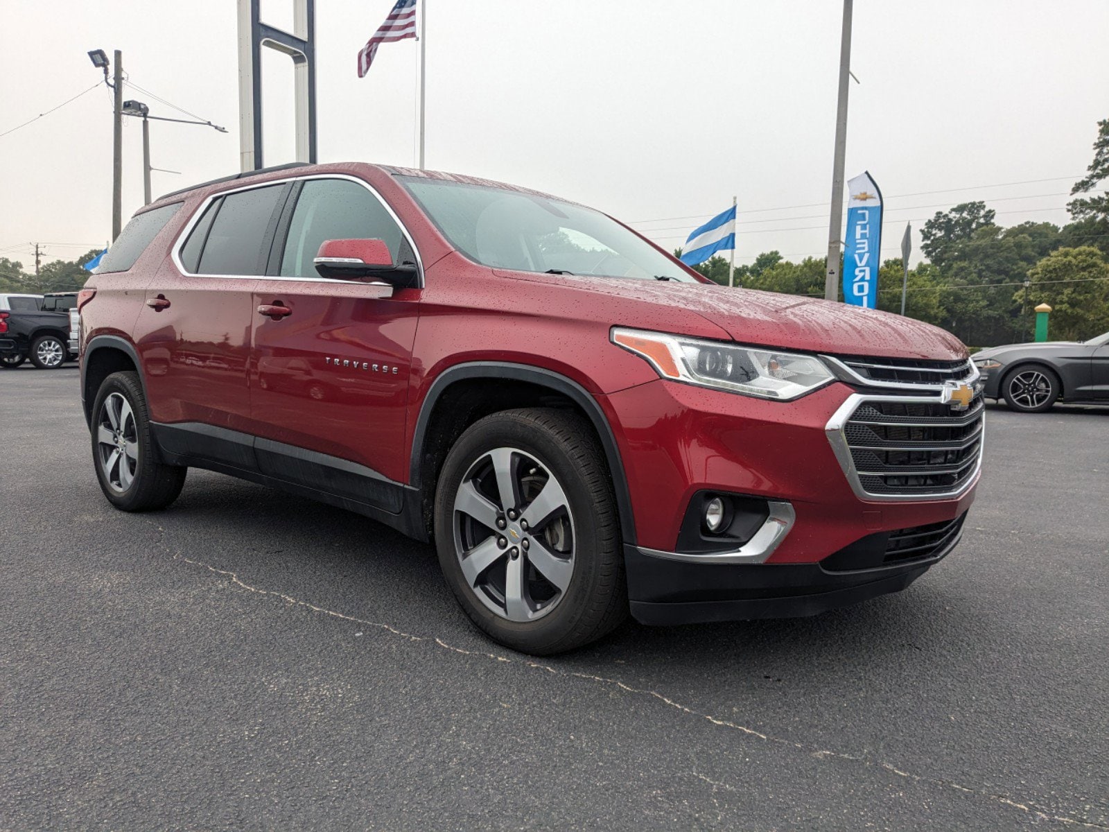 Used 2020 Chevrolet Traverse 3LT with VIN 1GNERHKW2LJ267805 for sale in Metter, GA