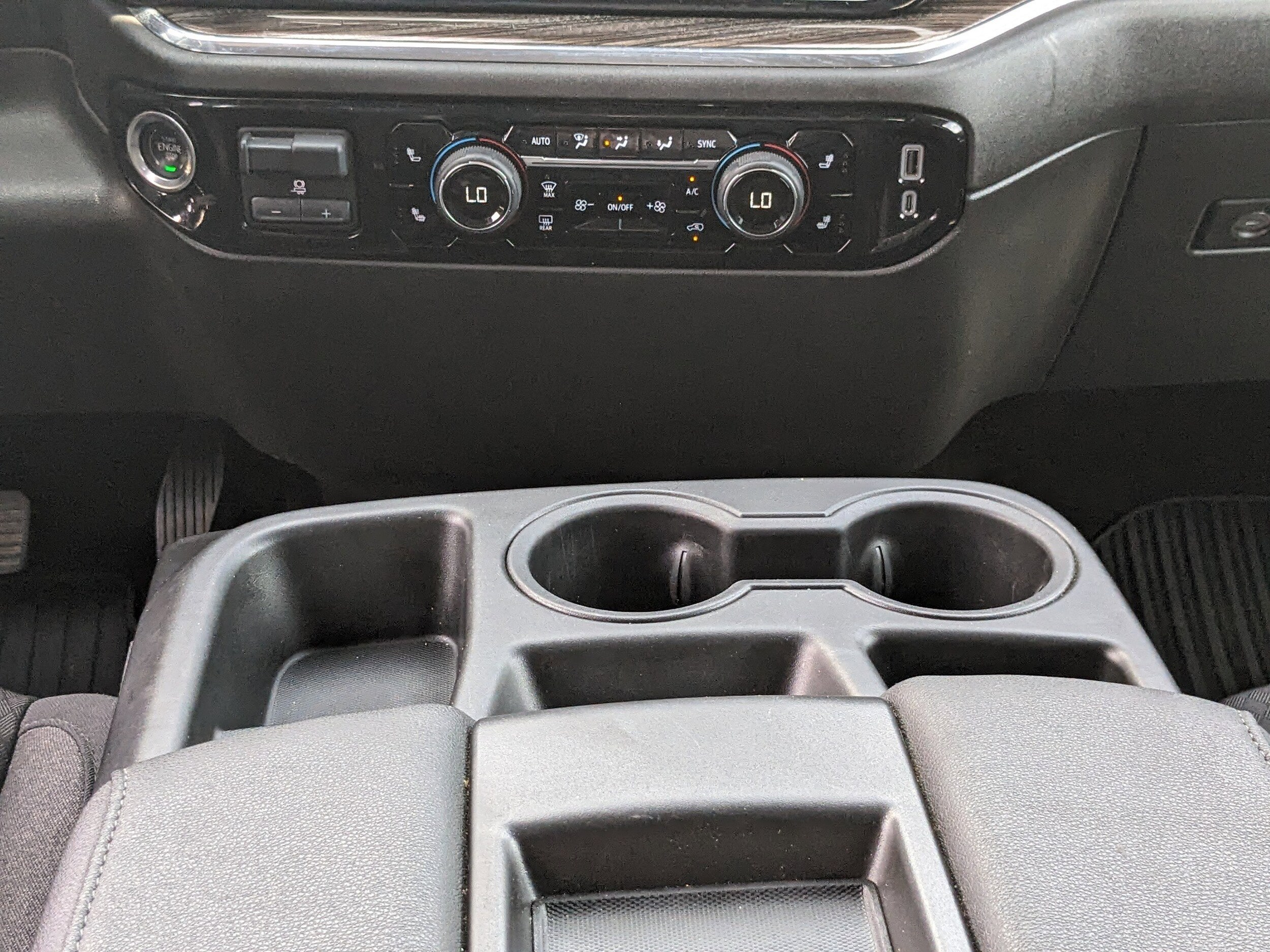 2025 Chevrolet Silverado 1500 LT - Photo 19