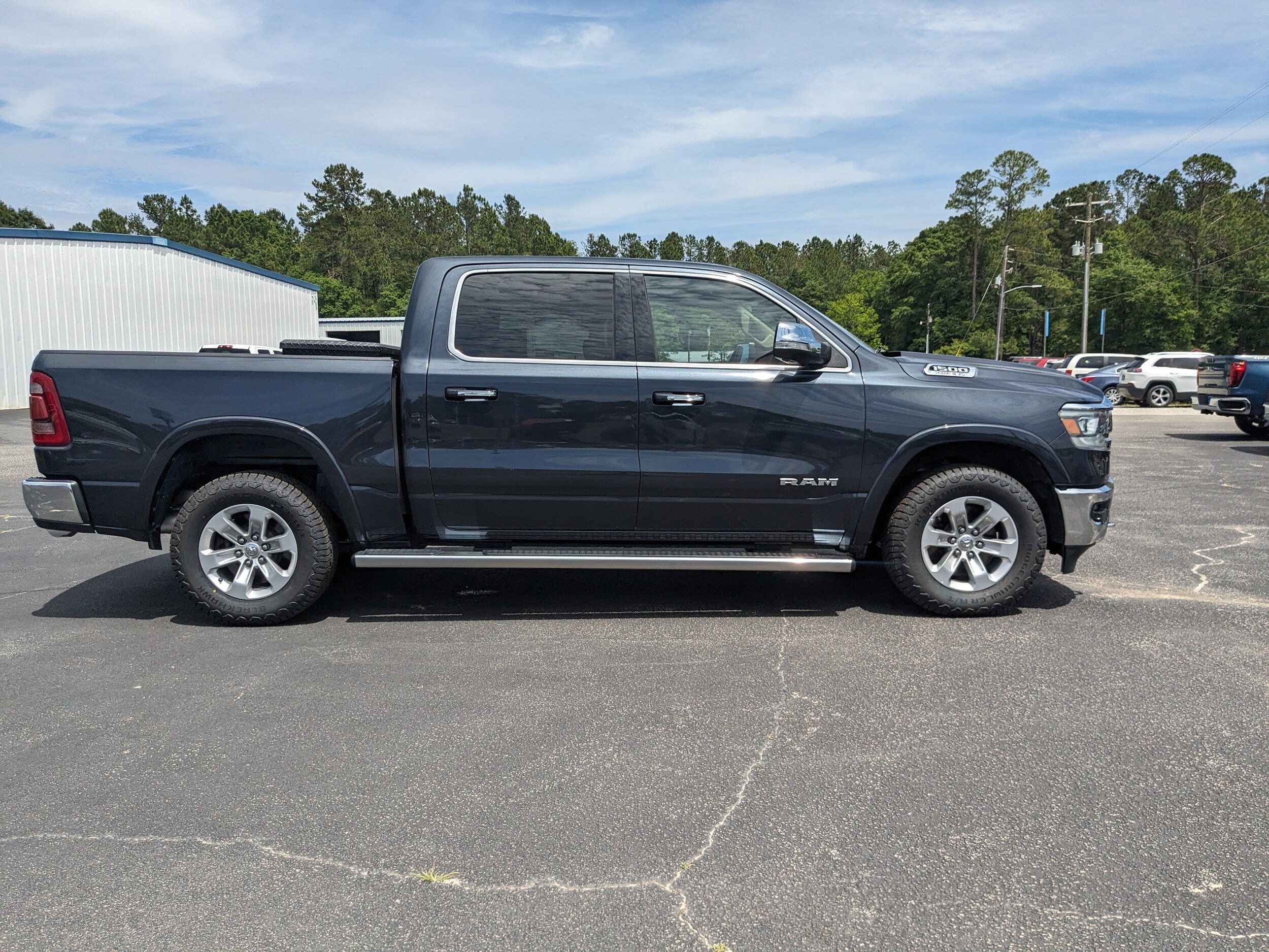 2021 Ram 1500 Laramie photo 2