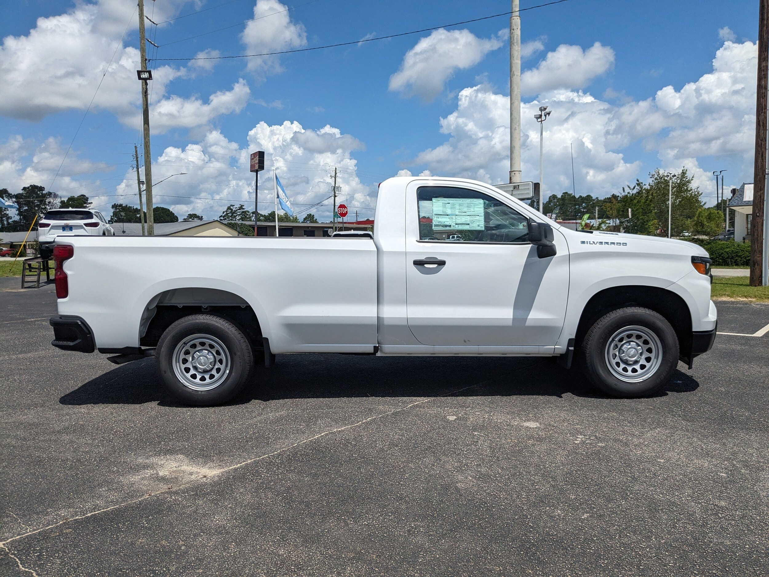 2025 Chevrolet Silverado 1500 photo 2