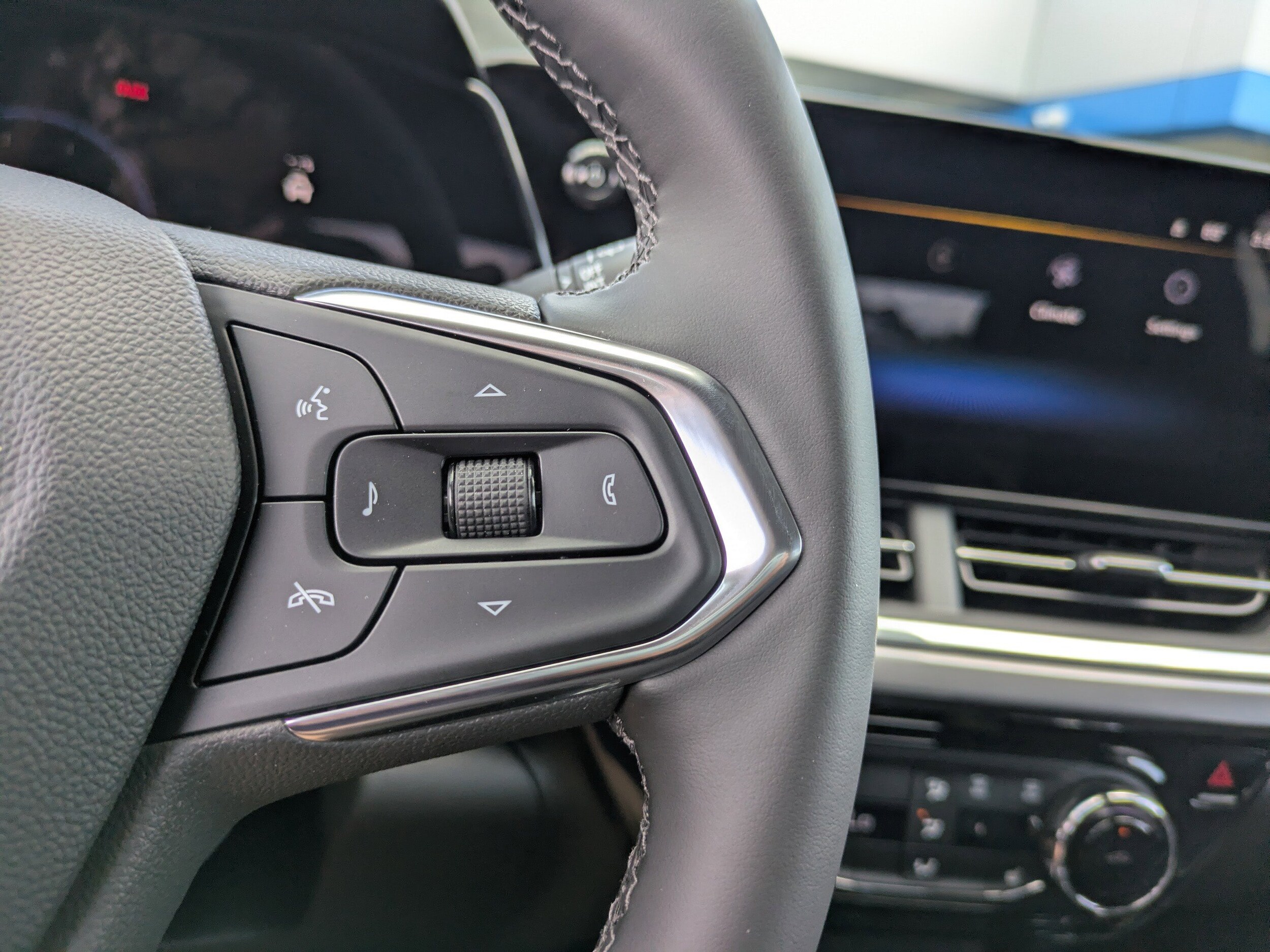 2026 Chevrolet Trax Activ - Photo 26