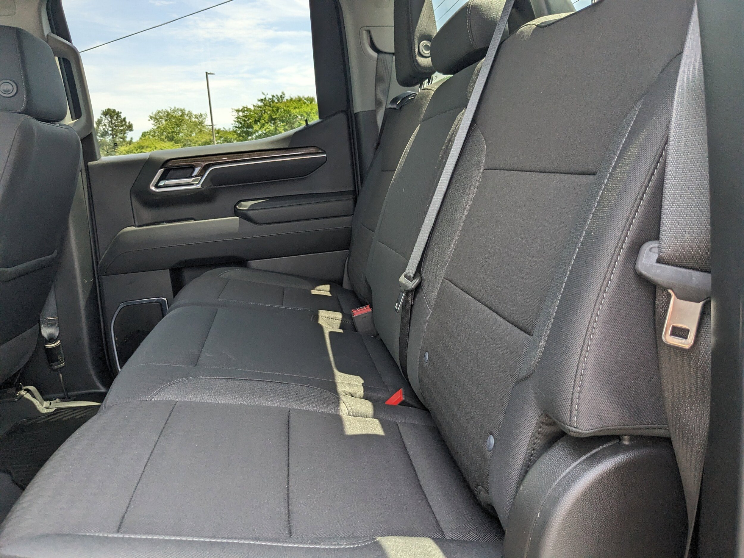 2025 Chevrolet Silverado 1500 LT - Photo 14