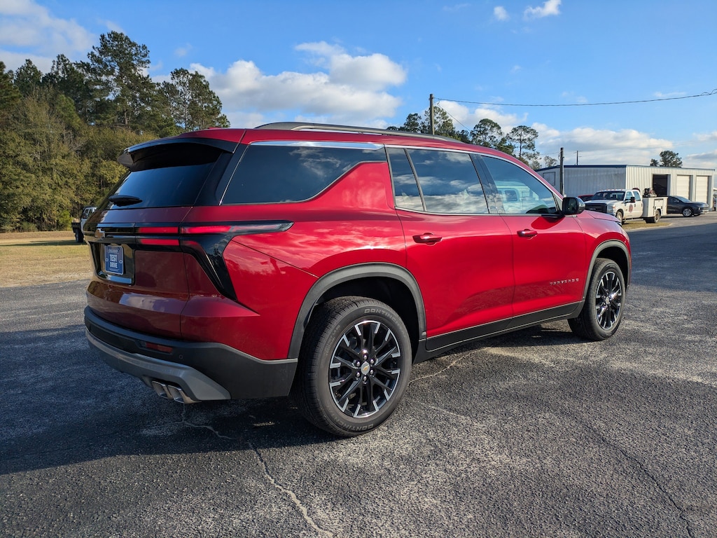 New 2026 Chevrolet Traverse LT SUV