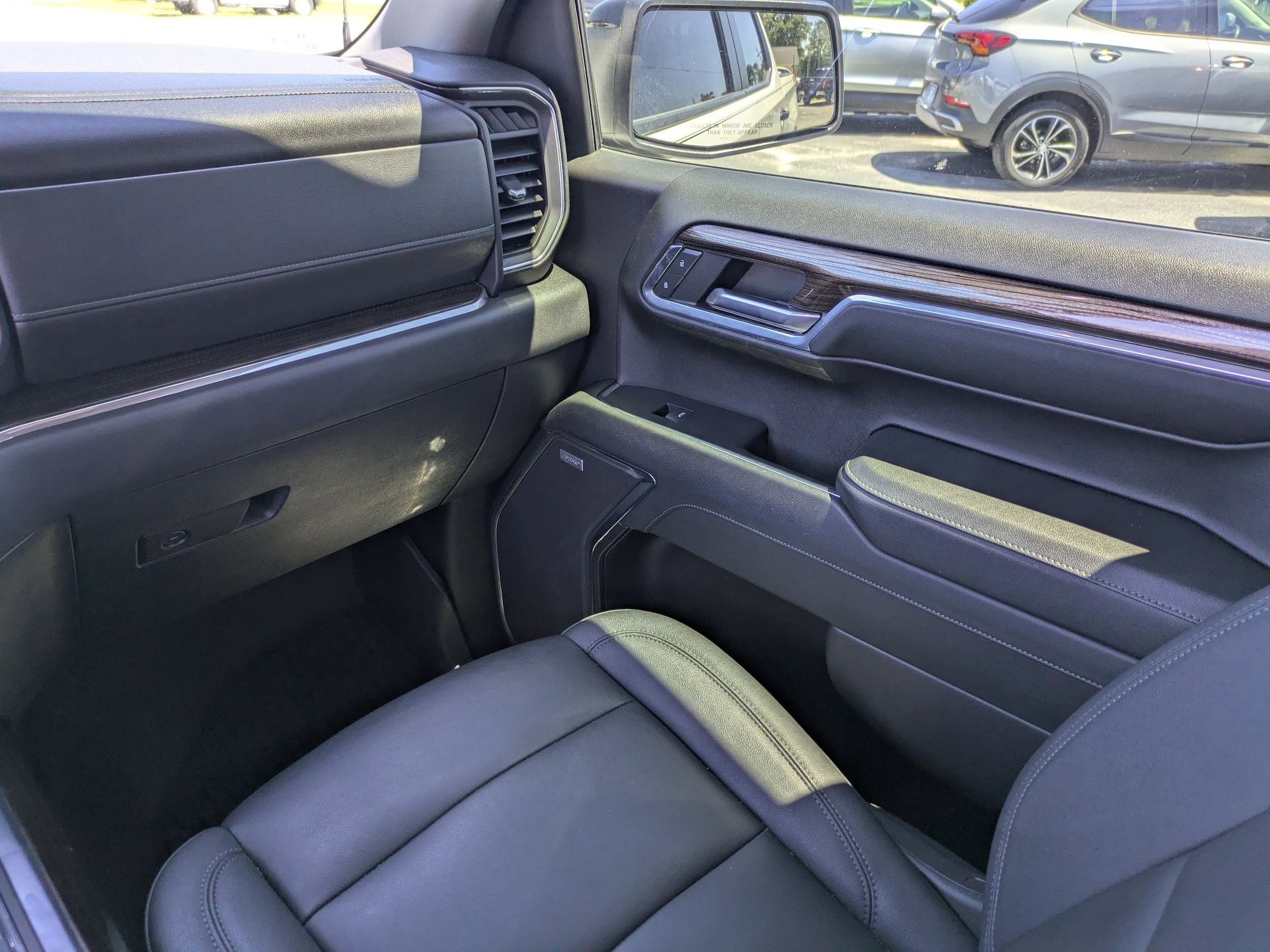 2024 Chevrolet Silverado 1500 LT Trail Boss - Photo 17