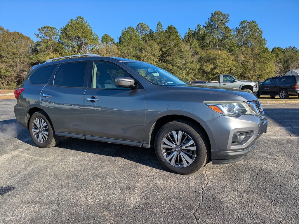 Used 2018 Nissan Pathfinder S