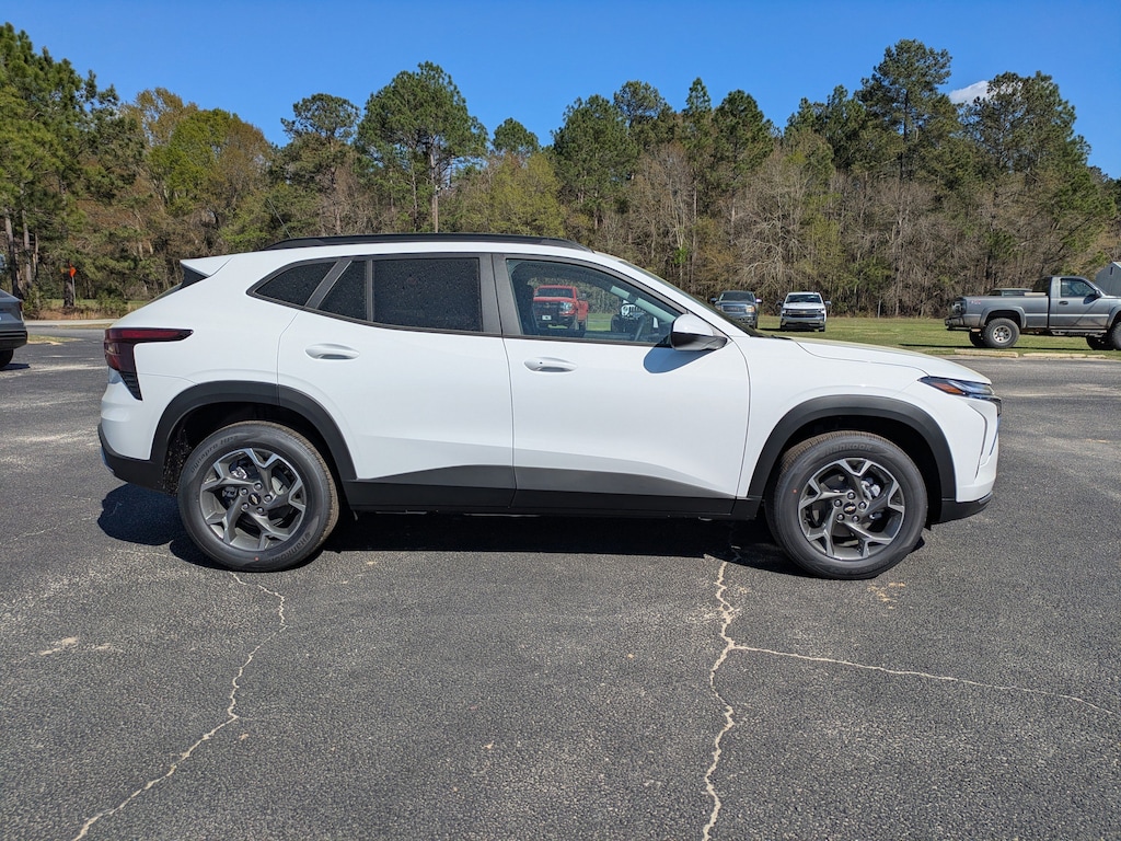 New 2026 Chevrolet Trax LT SUV