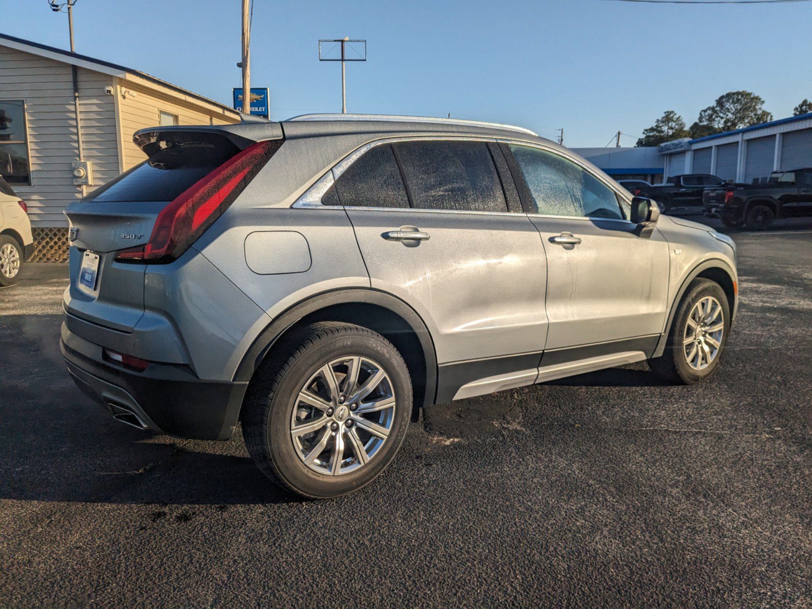 2023 Cadillac XT4 Premium Luxury photo 3