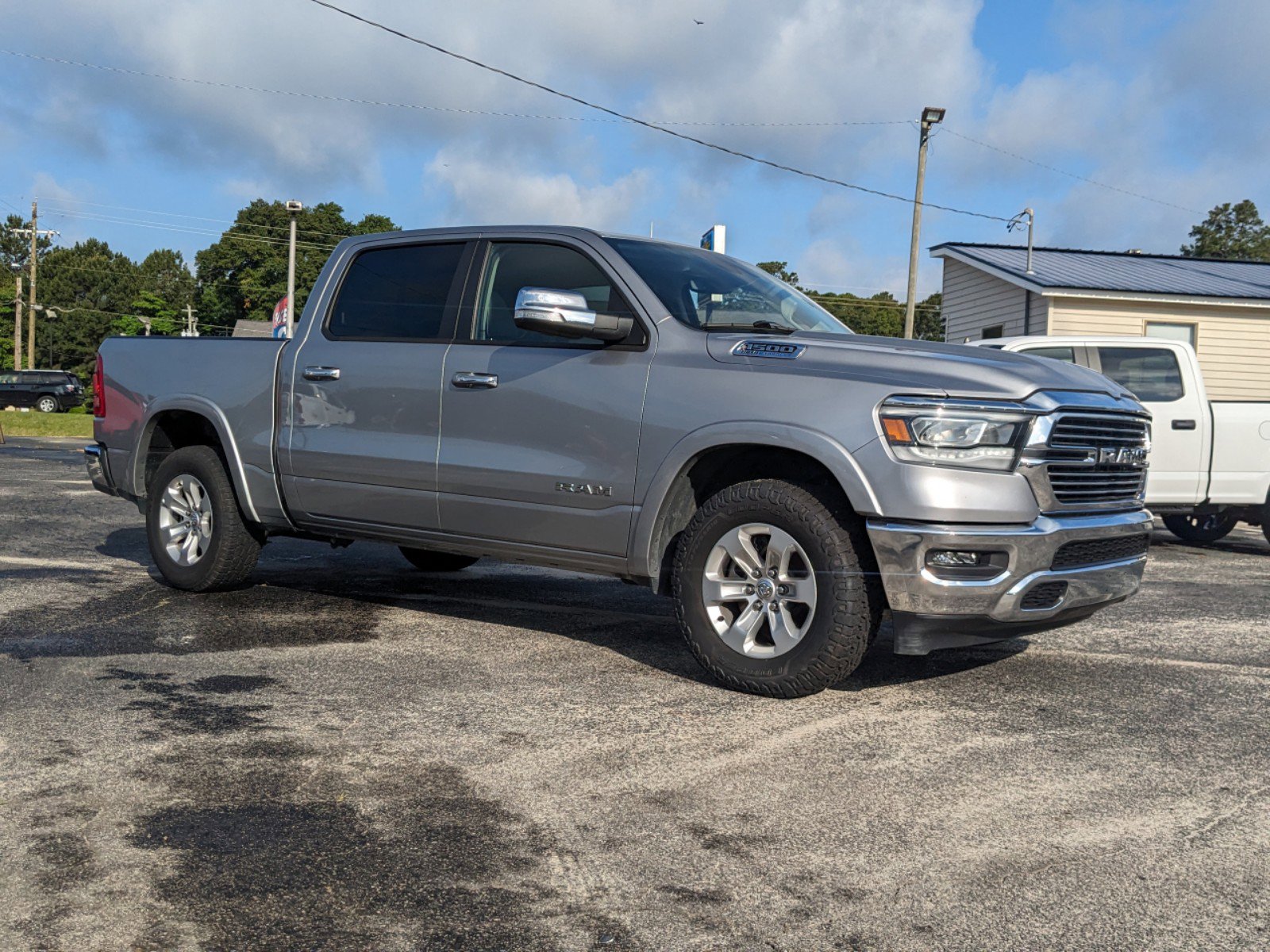 2022 Ram 1500 Laramie photo 2