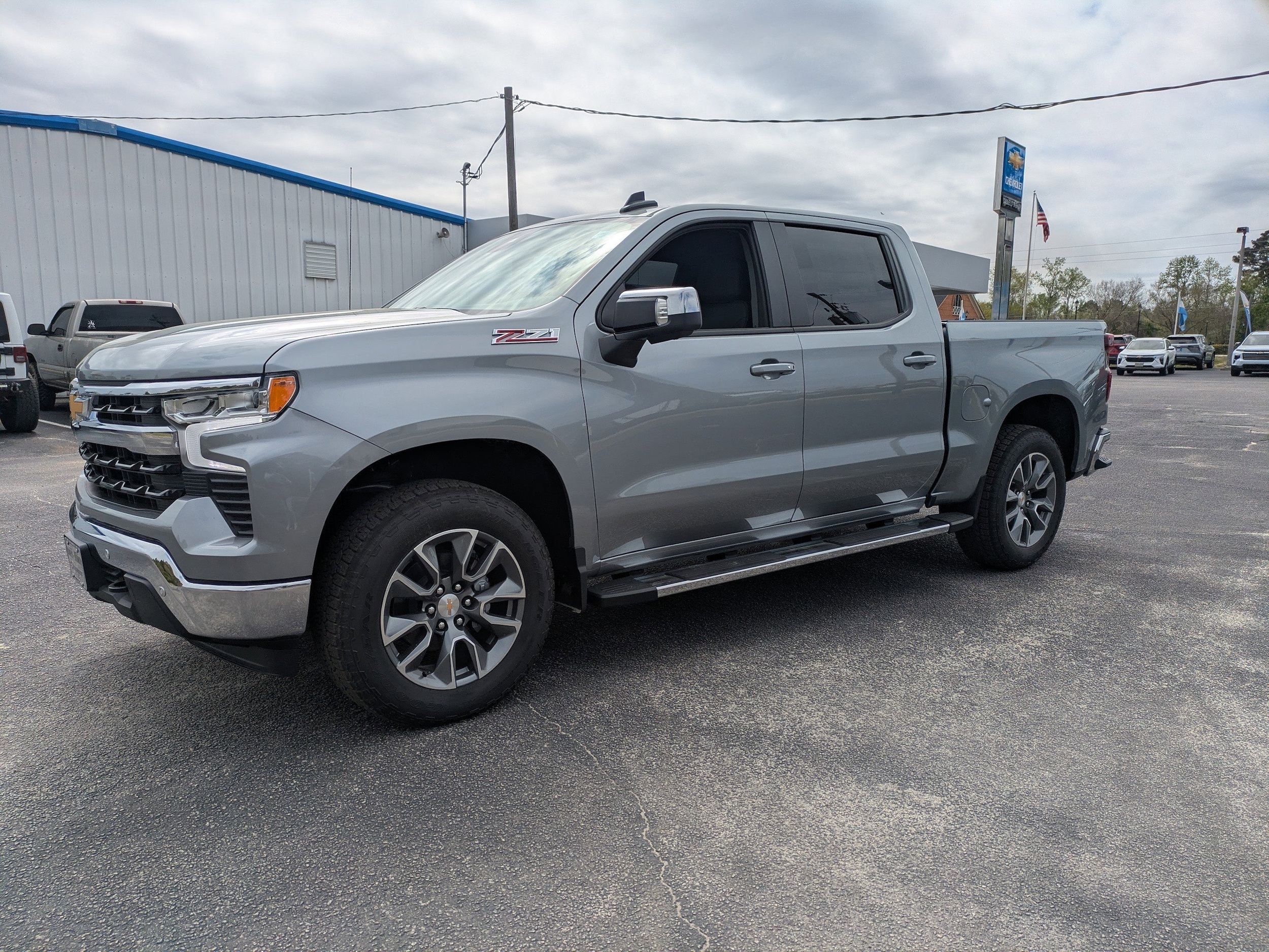 2026 Chevrolet Silverado 1500 LT - Photo 8