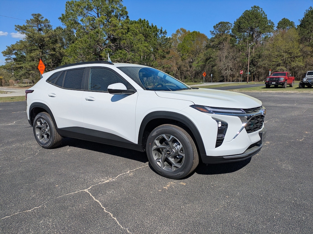 New 2026 Chevrolet Trax LT SUV