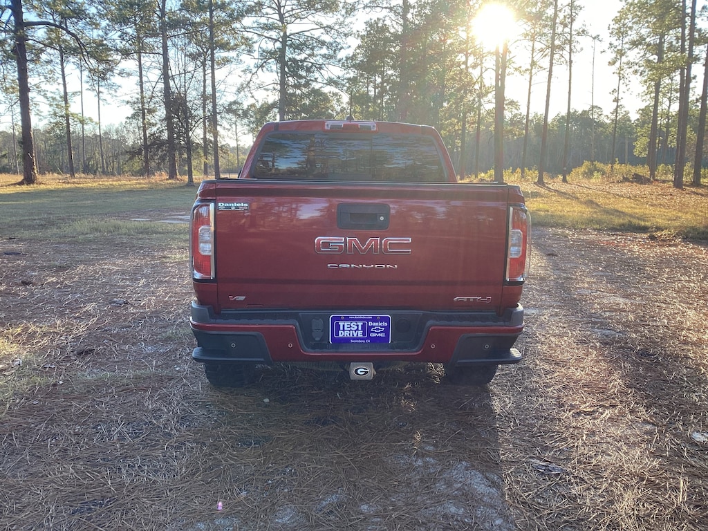 Used 2022 GMC Canyon AT4 - Leather Truck