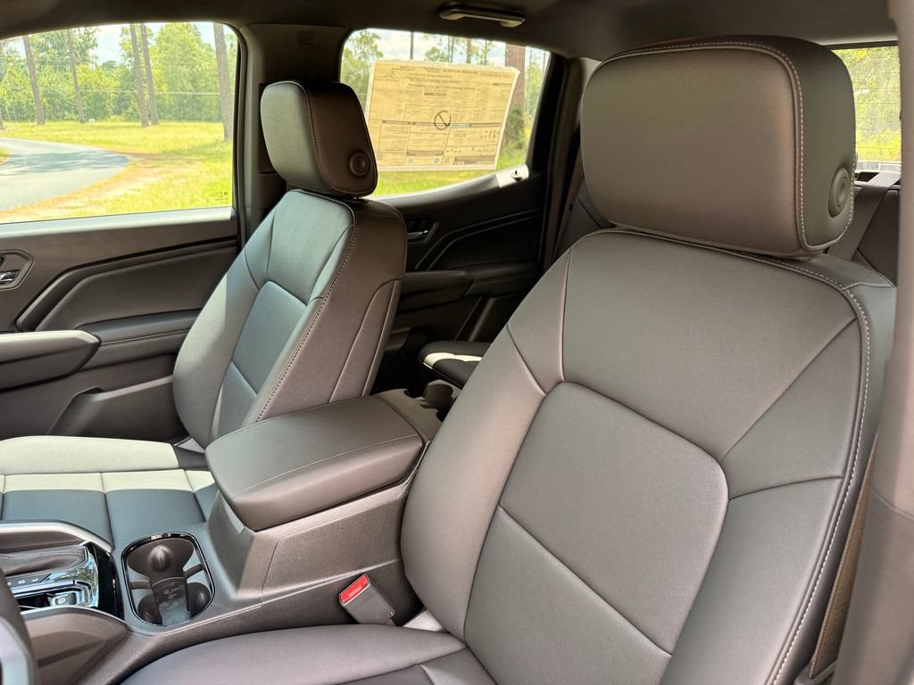 2026 Chevrolet Colorado LT - Photo 12