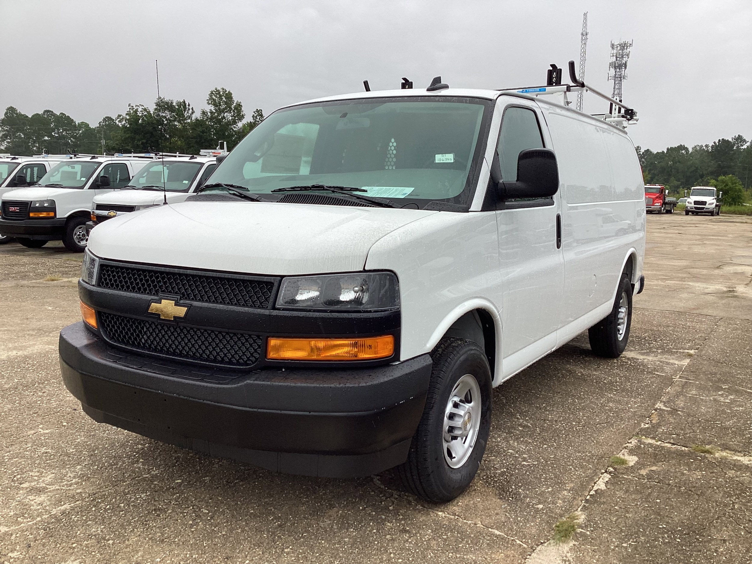 2025 Chevrolet Express Cargo Work Van's photo
