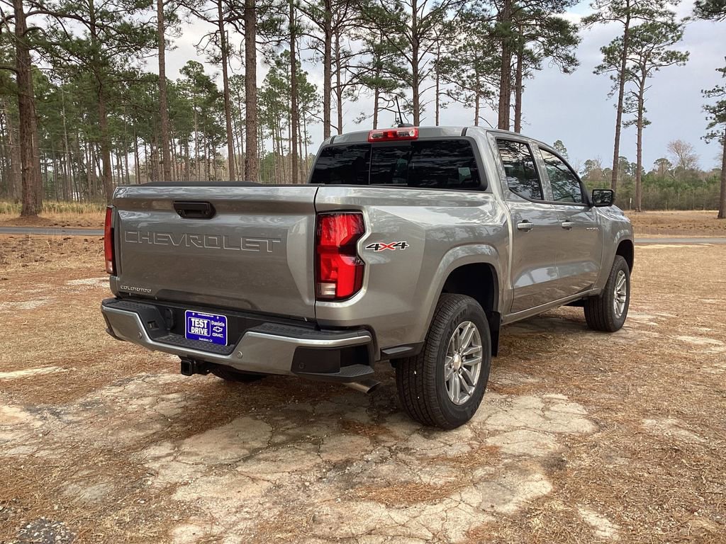 2025 Chevrolet Colorado LT - Photo 5