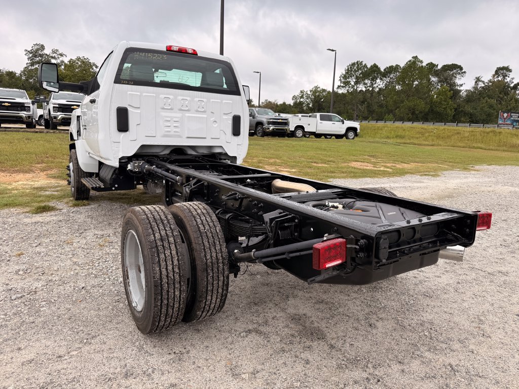 New 2026 Chevrolet Silverado 5500 HD WT Truck
