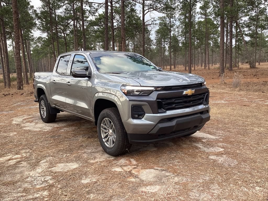 2025 Chevrolet Colorado LT - Photo 7