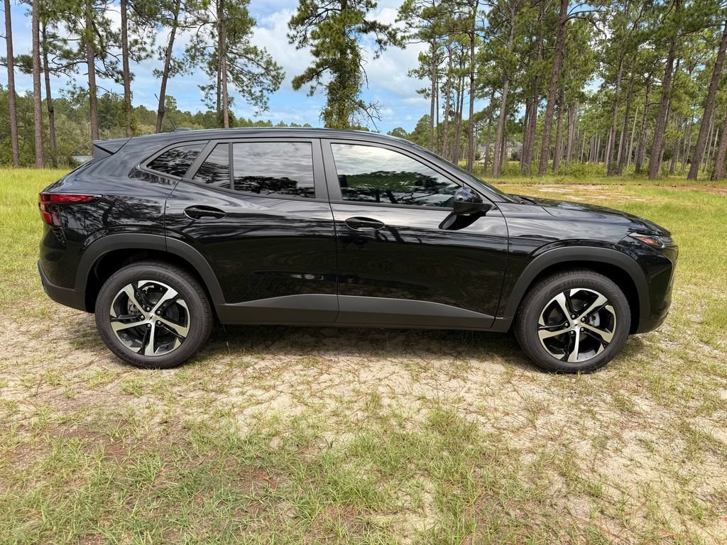 2026 Chevrolet Trax RS - Photo 6