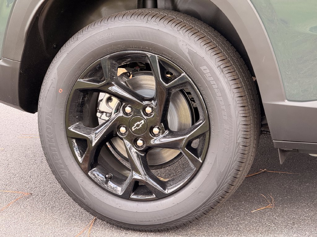 2026 Chevrolet Trax LT - Photo 9