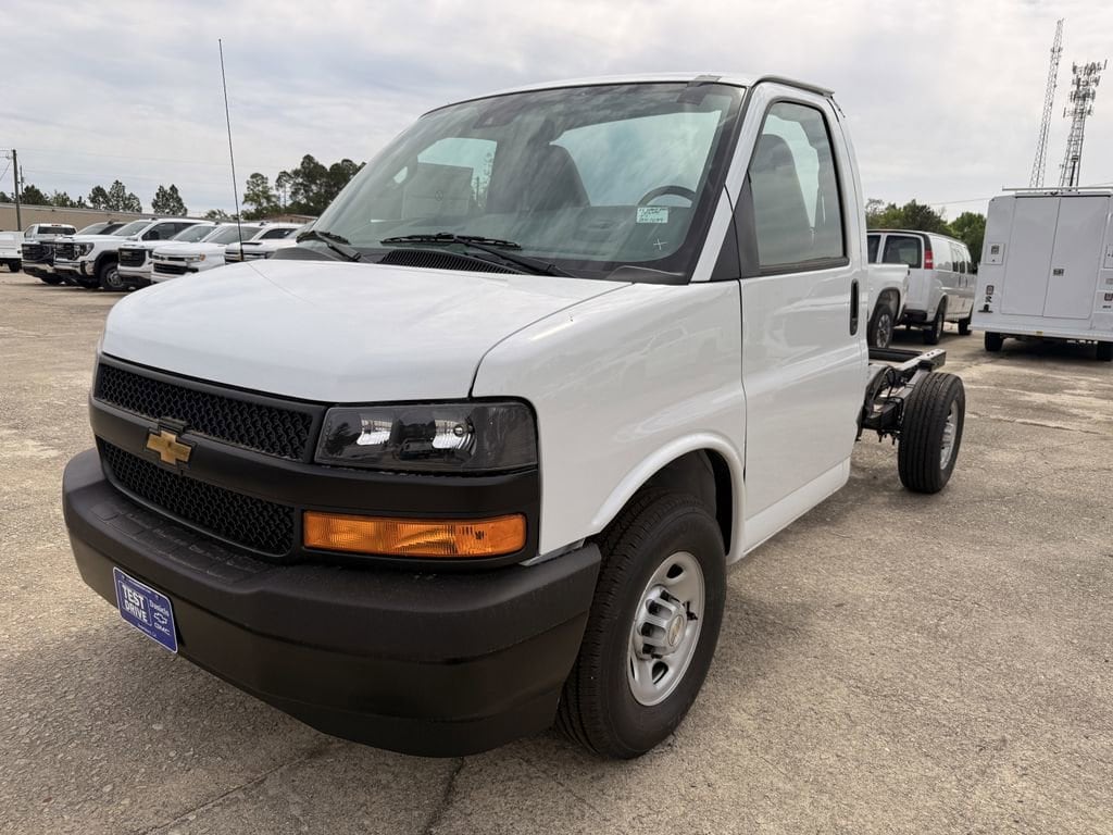 2026 Chevrolet Express 3500 139" WB's photo
