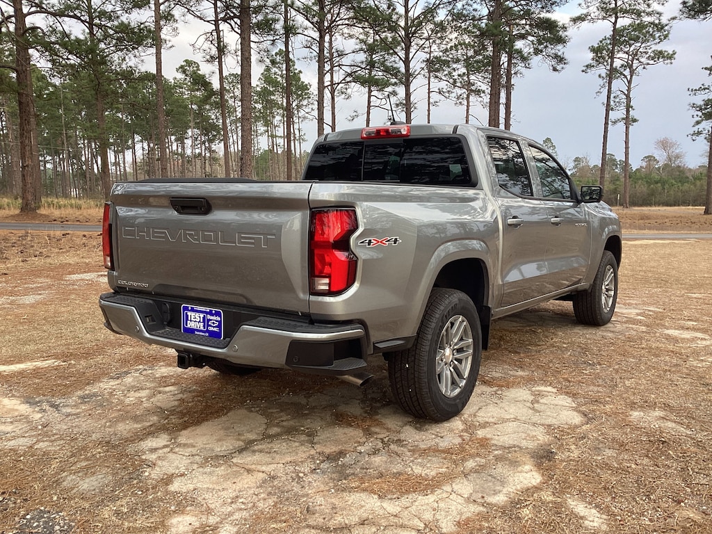 New 2025 Chevrolet Colorado WT/LT Truck
